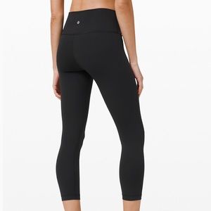 Lululemon Wunder Under Capris